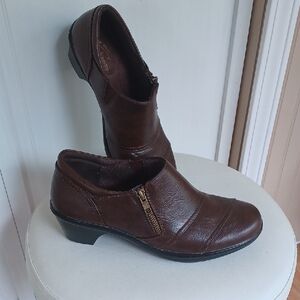 Easy Spirit Brown Heeled Boots Womens Size 8W
